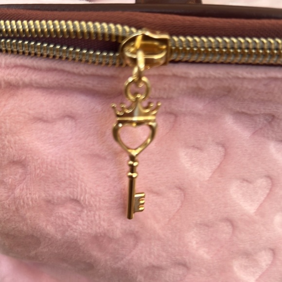 JUICY COUTURE SET ROYAL SCOTTIES NWOT. PINK MAKEUP BAG AND COSMETIC CASE. - Picture 5 of 7